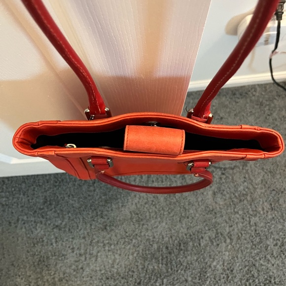 Coach shoulder bag - Picture 3 of 6